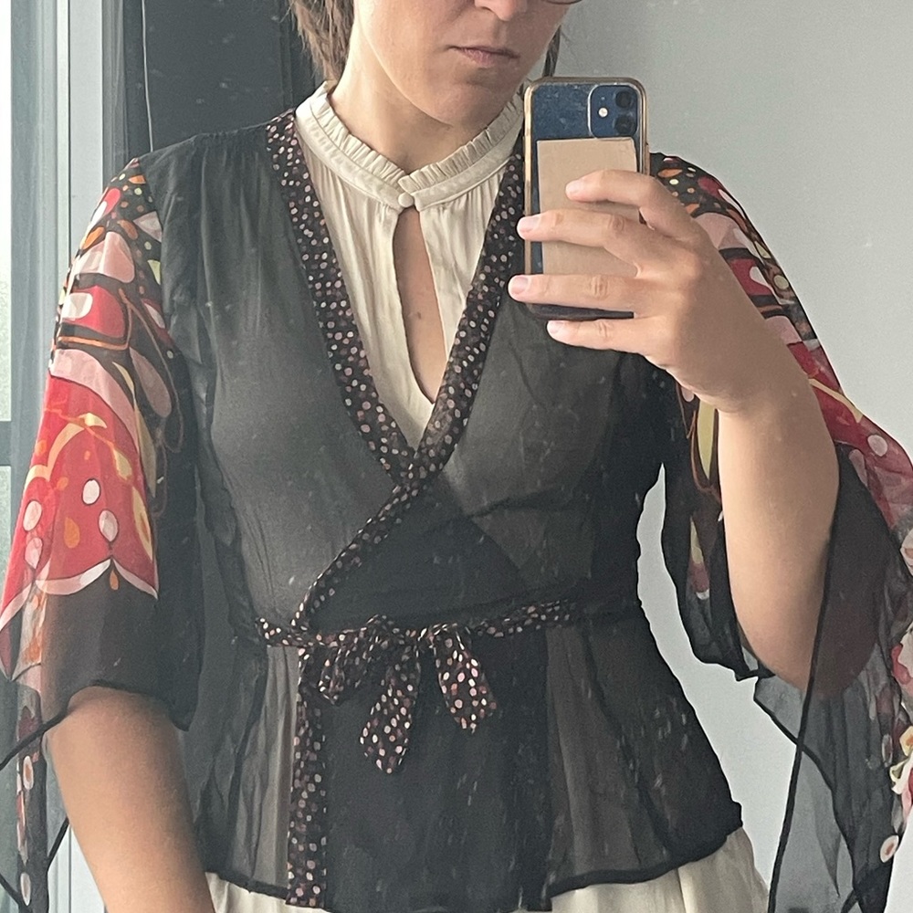 BCBG MAX AZRIA Silk tie blouse size XS